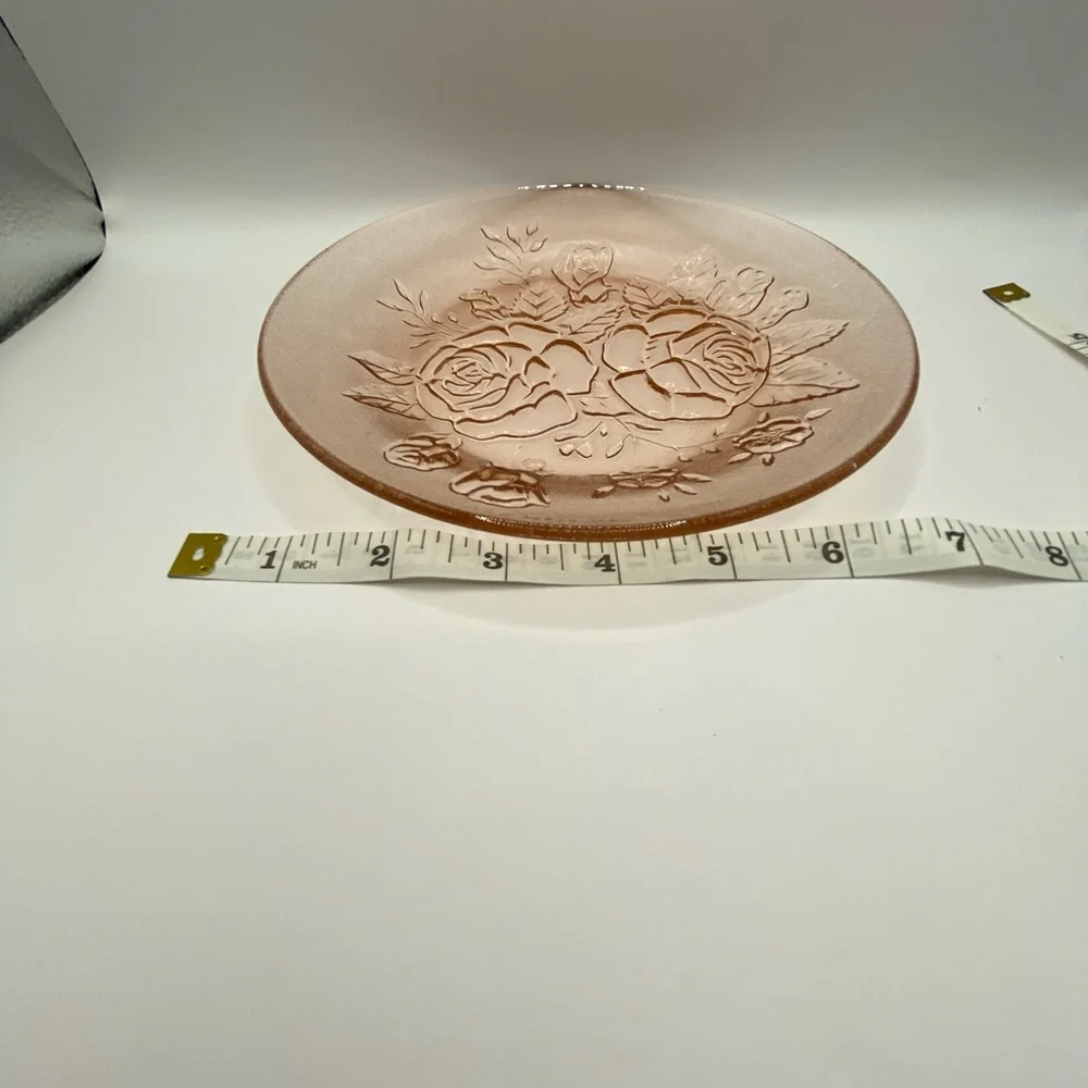 Firna Indonesia pink glass salad plates. Rose pattern pressed glass. Vintage. - Picture 6 of 6